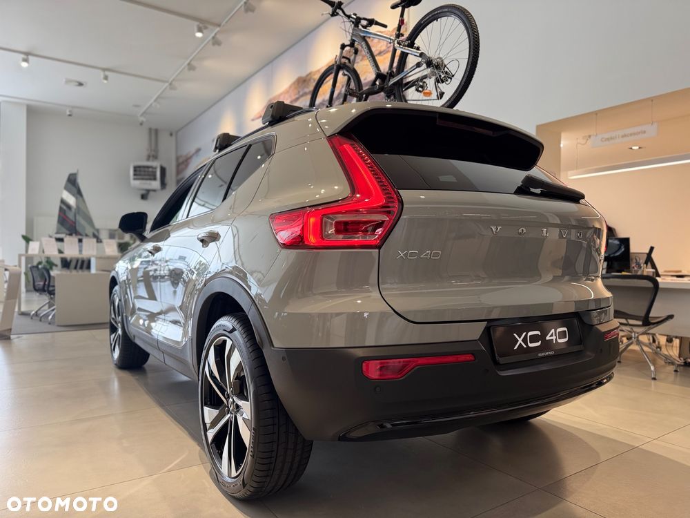 Volvo XC 40 B4 Ultra Dark - 3