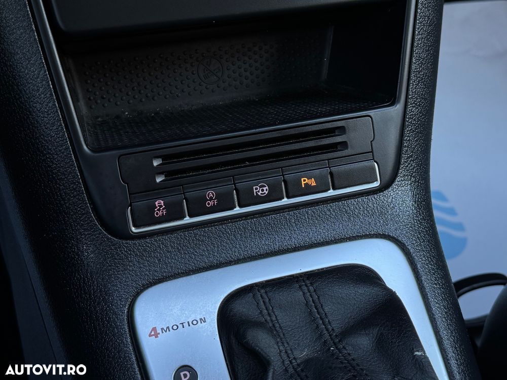 Volkswagen Tiguan 2.0 TDI DPF 4Motion BlueMotion Technology DSG Lounge Sport & Style - 12