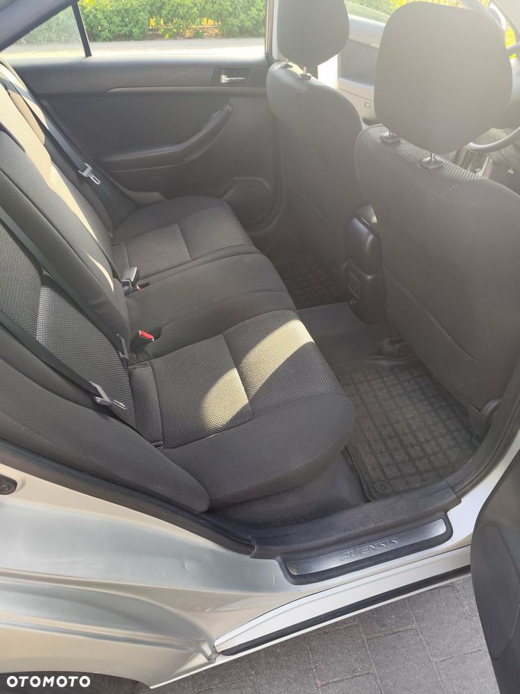 Toyota Avensis 1.8 VVT-i Sol - 6