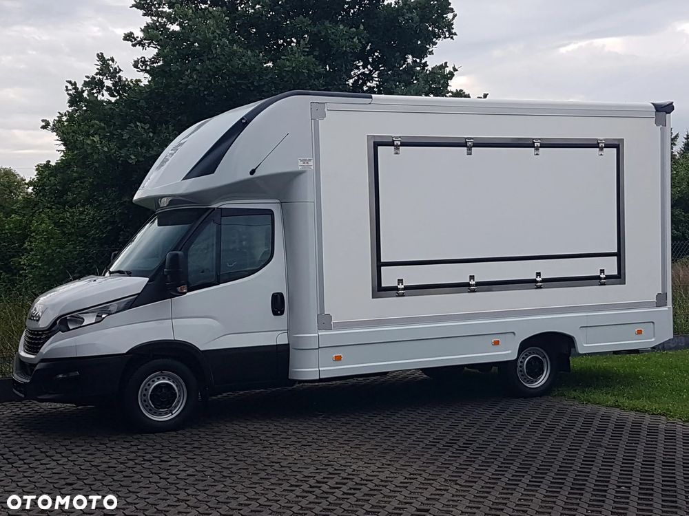 Iveco DAILY SKLEP FOODTRUCK BAR KONTENER NISKOPODŁOGOWY 4,44x2,23x2,42 KLIMA 35S14 DMC 3500KG - 26