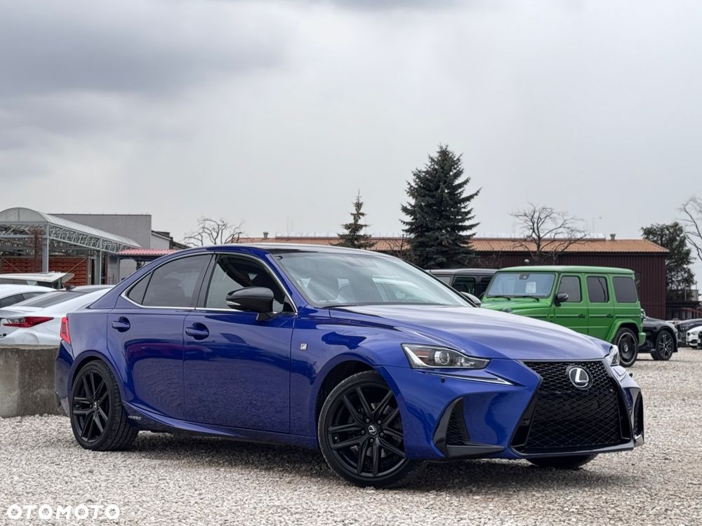 Lexus IS - 1