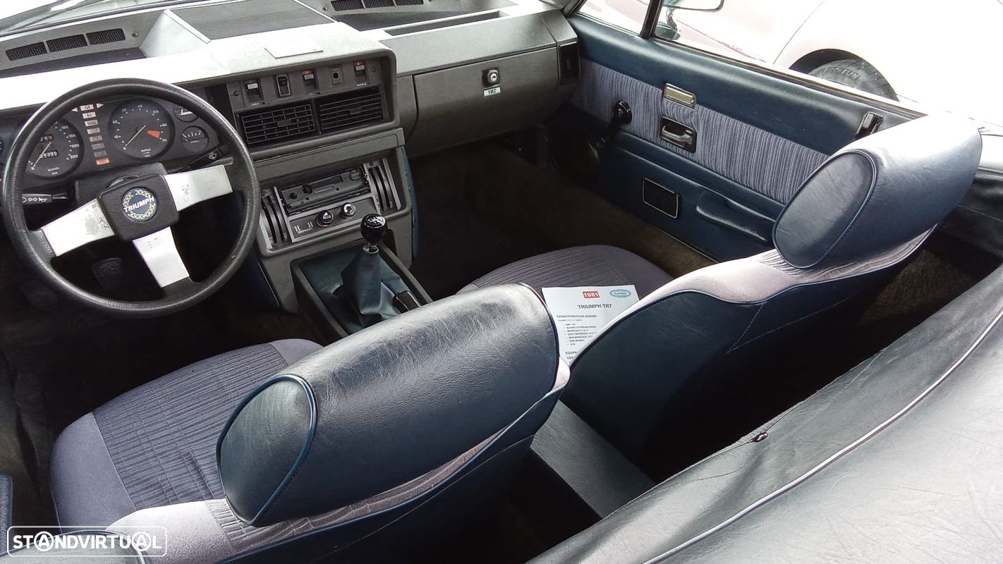Triumph TR7 - 12