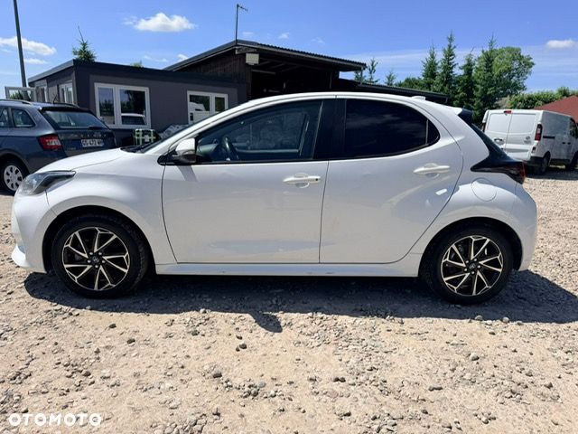 Toyota Yaris 1.5 Premium CVT - 2