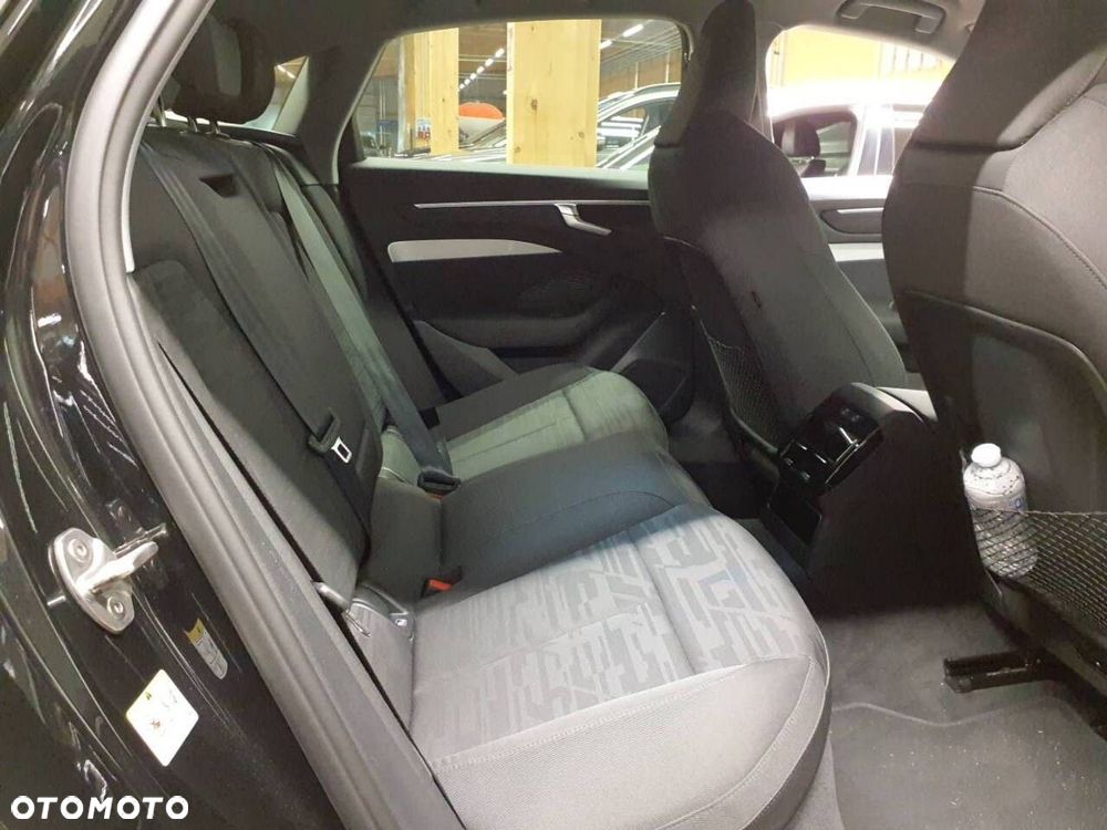 Audi A6 Limousine - 8