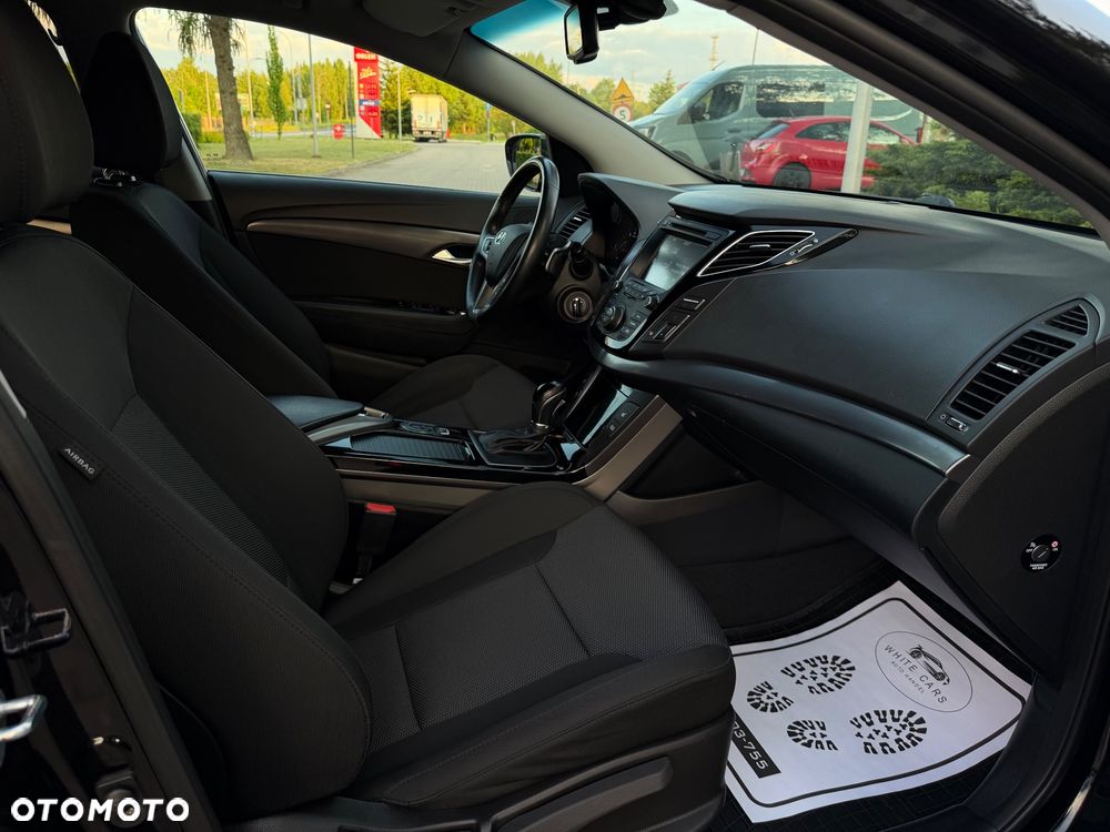 Hyundai i40 Kombi 2.0 Automatik Premium - 32
