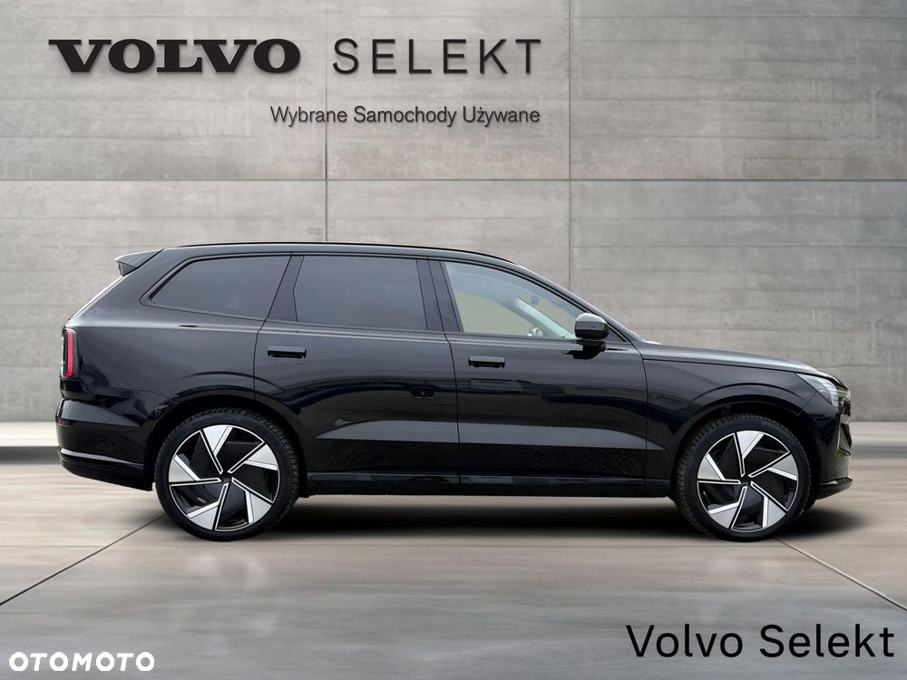 Volvo EX90 - 10
