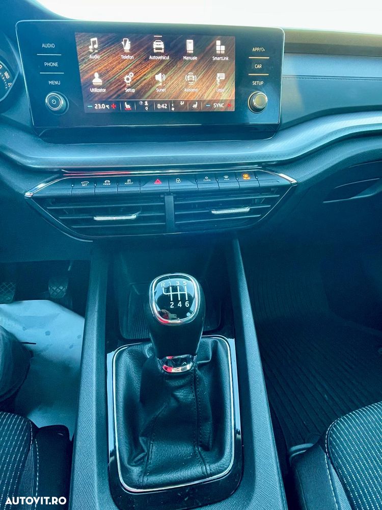 Skoda Octavia 2.0 TDI AMBITION - 12