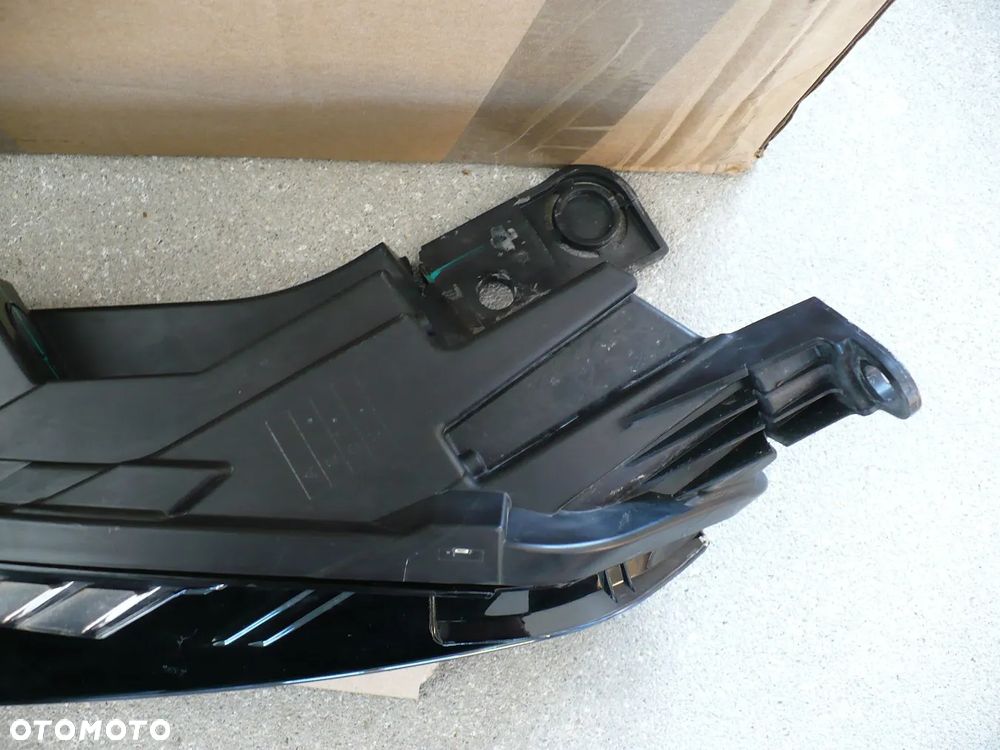 C5X C5 X 21-24 swiatlo do jazdy dziennej 9833775580 prawy hella eu. - 7