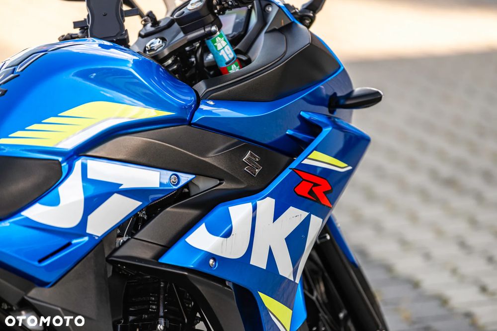 Suzuki GSX-R - 12