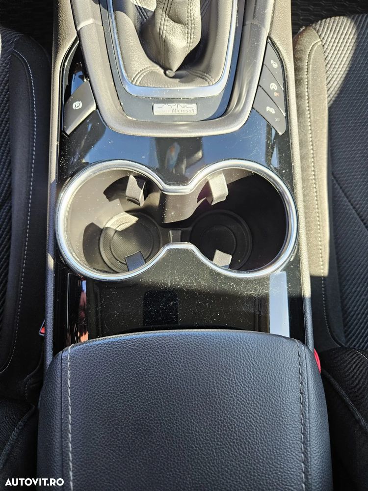 Ford Mondeo 2.0 TDCI Titanium - 8