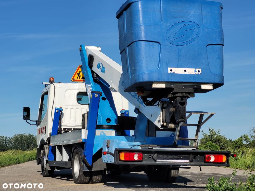 Nissan Cabstar Maxity - 2