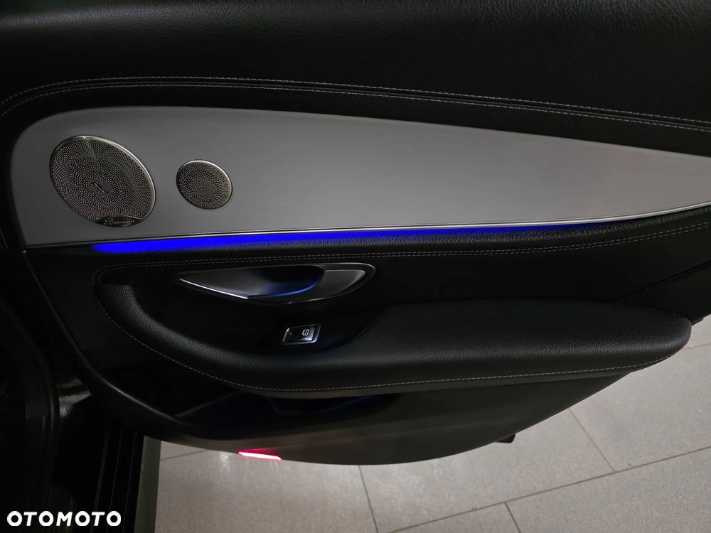 Mercedes-Benz Klasa E 300 de 9G-TRONIC AMG Line - 27