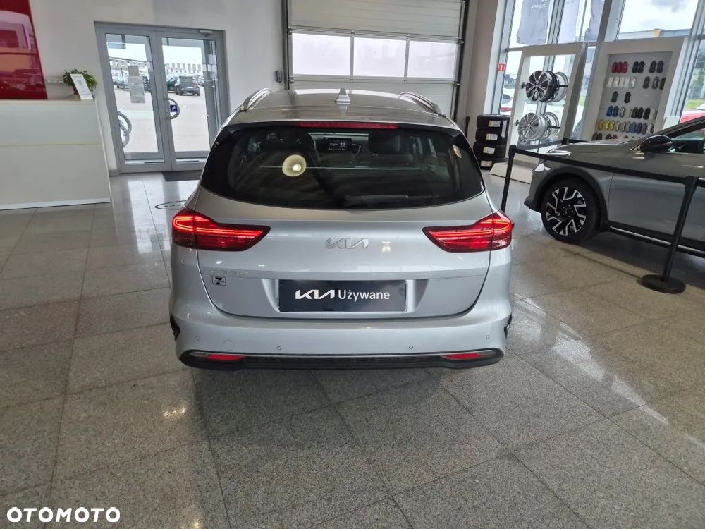 Kia Ceed 1.5 T-GDI M - 5