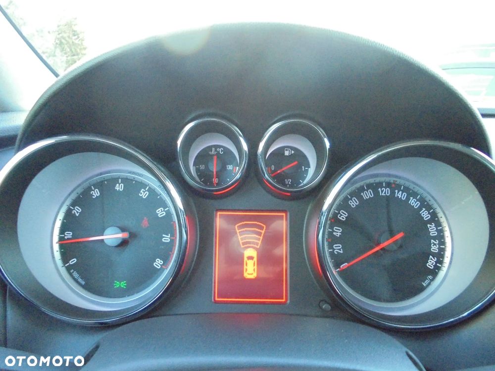 Opel Astra 1.4 Turbo Cosmo - 38