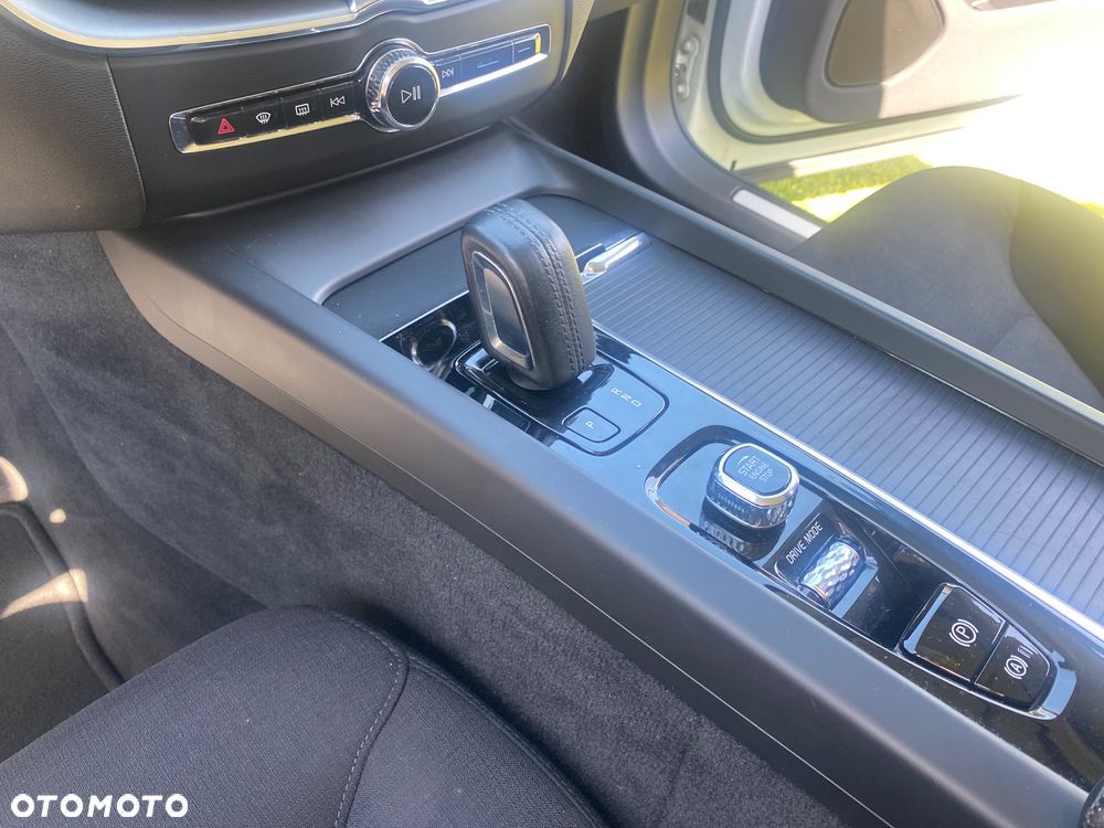 Volvo XC 60 - 6