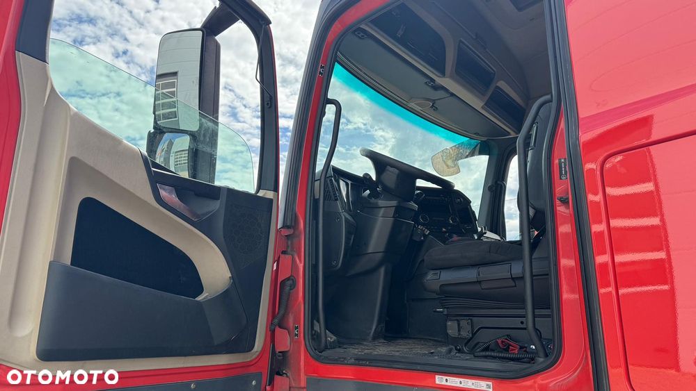 Mercedes-Benz Actros - 10