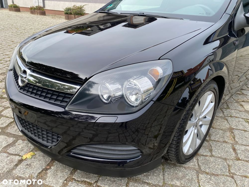 Opel Astra GTC 1.4 NAVI - 1
