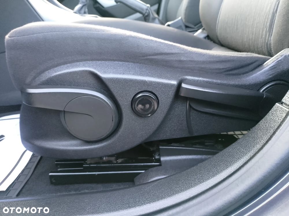 Opel Astra - 16