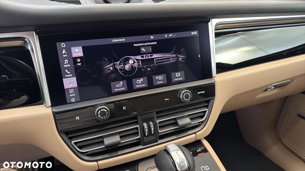 Porsche Macan - 30