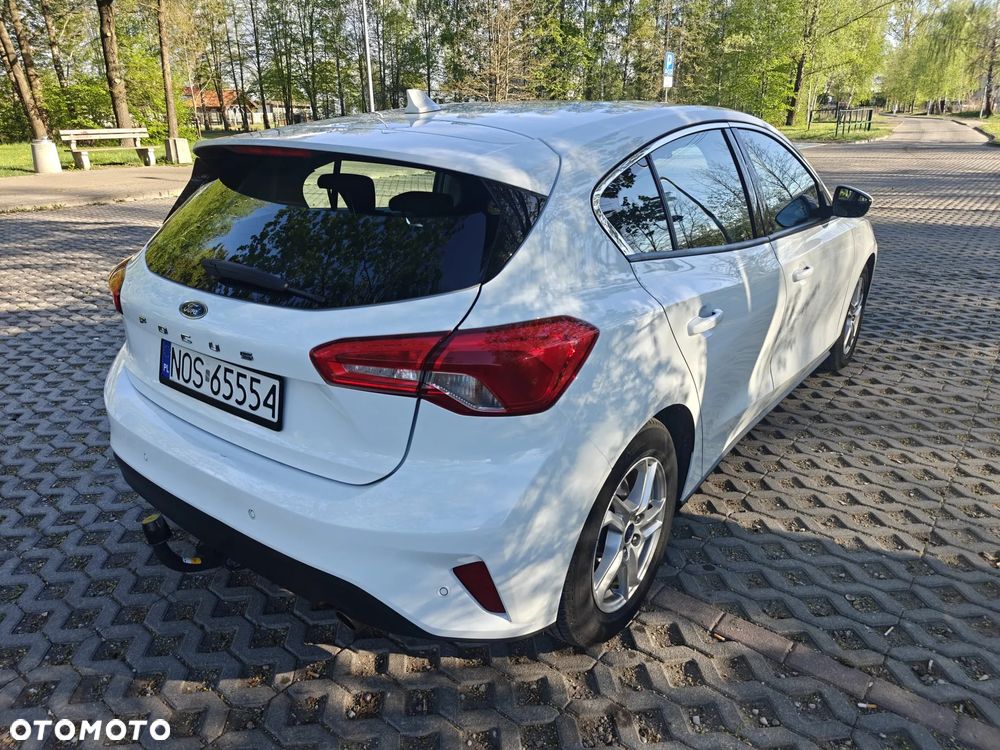 Ford Focus - 8