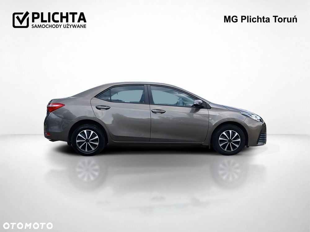Toyota Corolla - 7