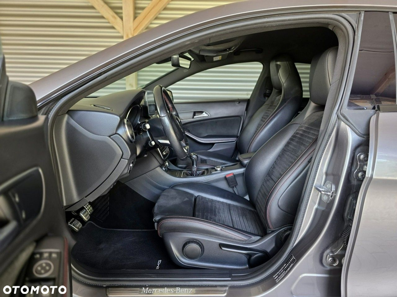 Mercedes-Benz CLA 200 AMG Line - 12