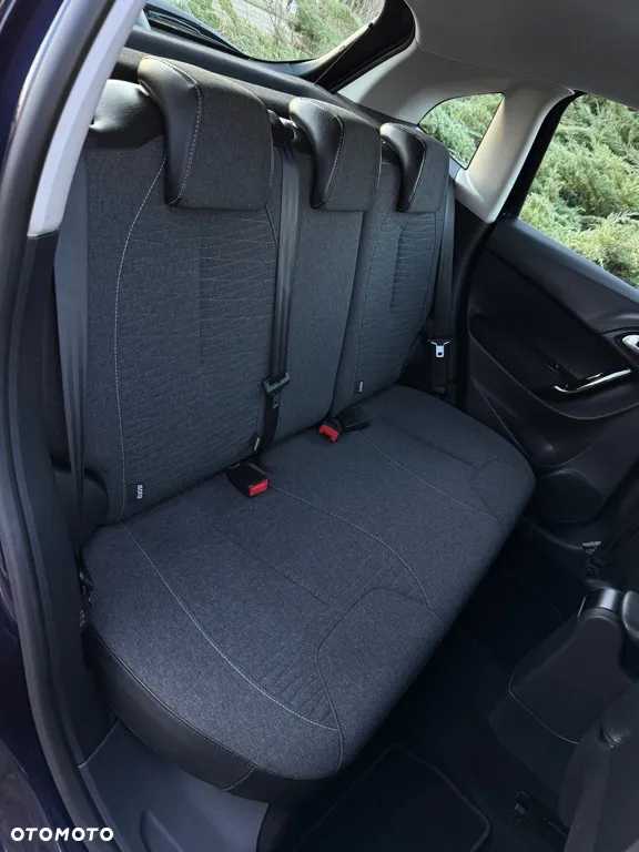 Citroën C3 1.2 PureTech Exclusive - 27