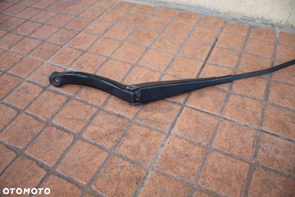 RAMIE WYCIERACZKI LEWE OPEL CORSA D 13182325 - 2