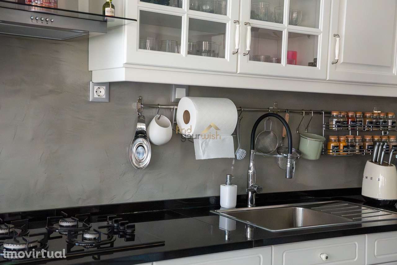 Propriedade com Apartamento T4 e duas Lojas para investidores em Valad - Grande imagem: 5/40