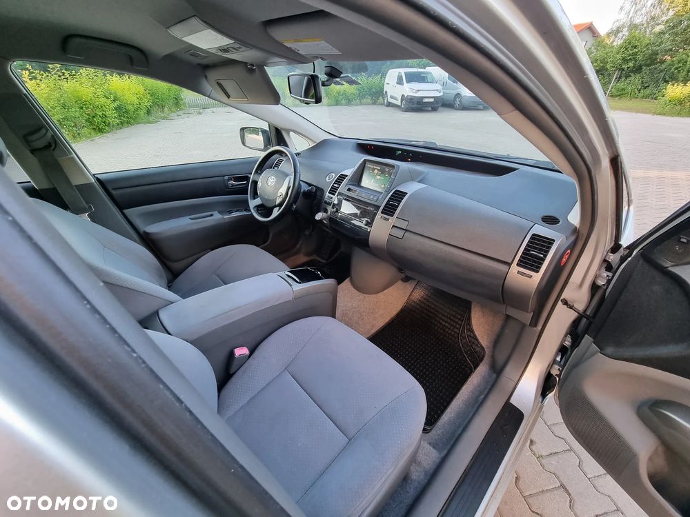 Toyota Prius 1.5 VVT-i Sol - 13
