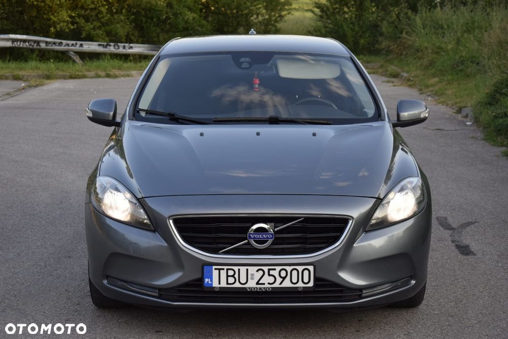 Volvo V40 - 8