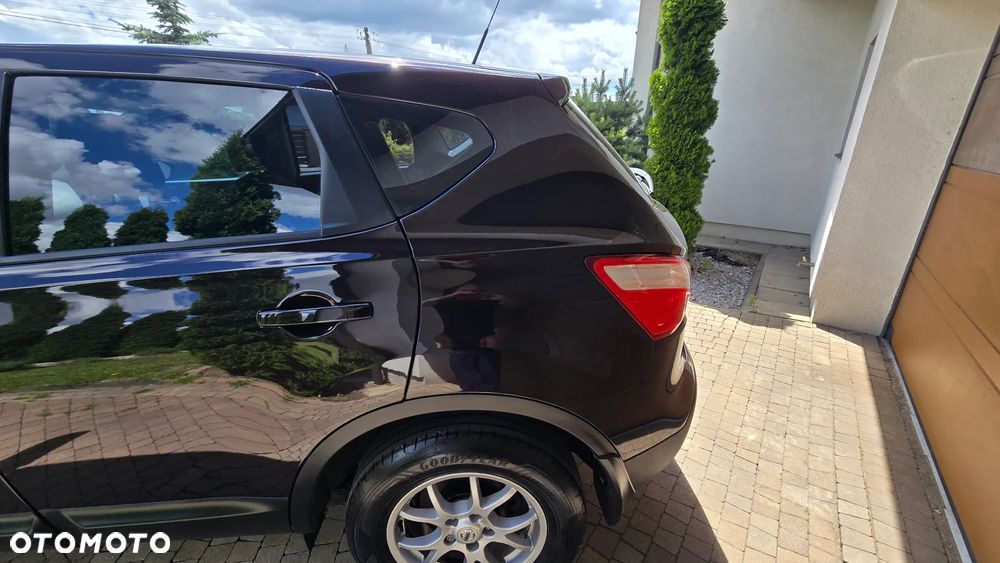Nissan Qashqai - 23