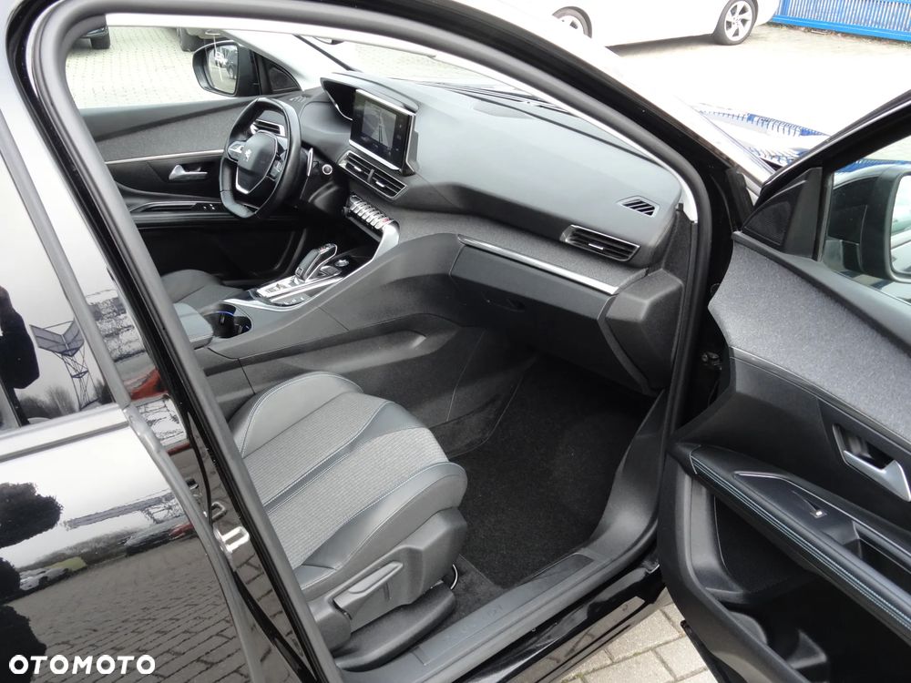 Peugeot 5008 1.5 BlueHDI Allure S&S EAT8 - 9