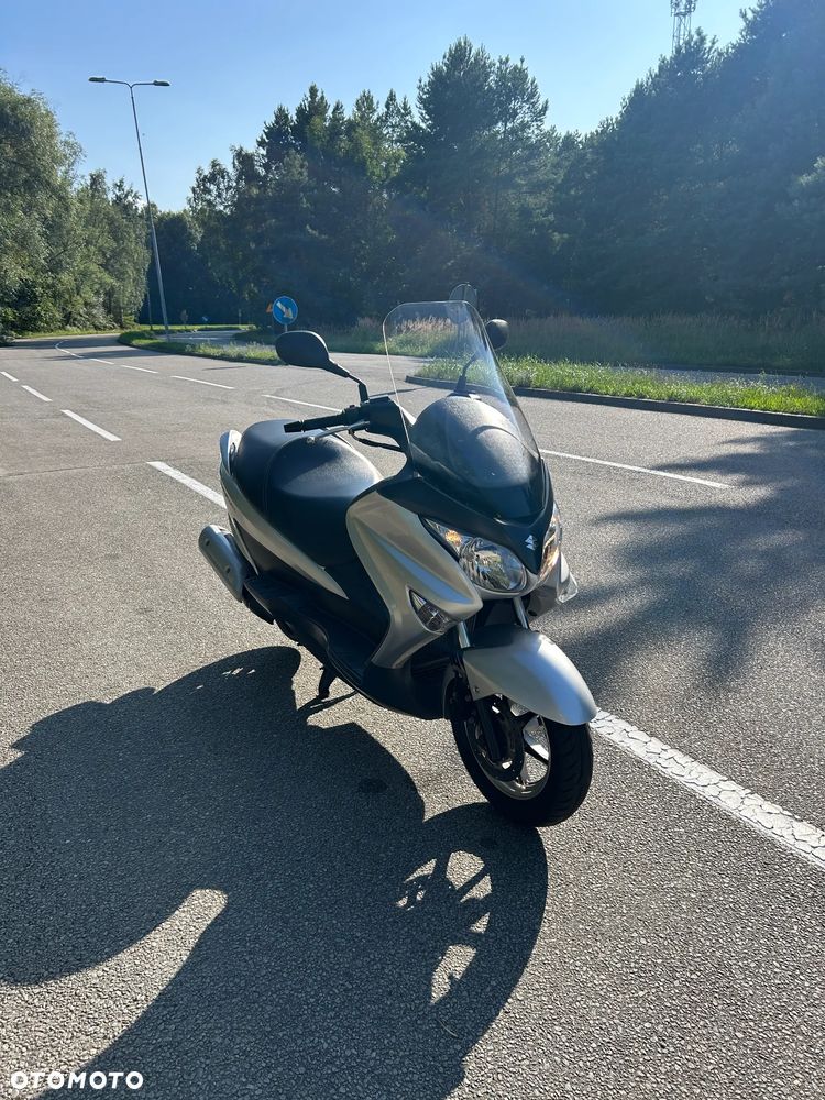 Suzuki Burgman - 9