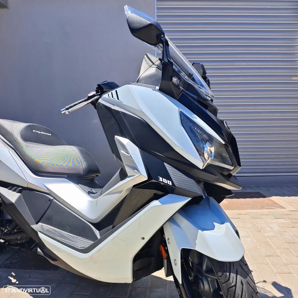 Sym Cruisym 300 - 2
