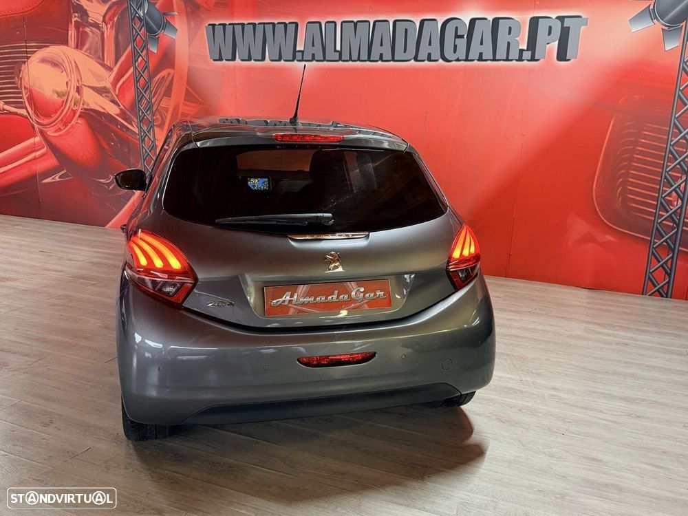 Peugeot 208 1.2 PureTech Allure - 3