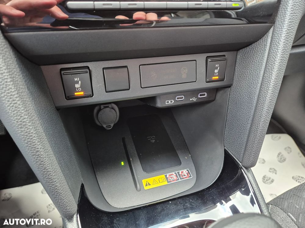 Toyota Yaris Cross 1.5 VVT-i HSD 4x2 Dynamic - 27
