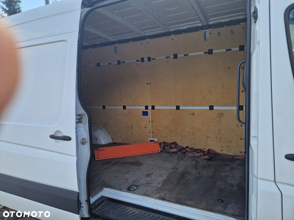 Mercedes-Benz Sprinter - 13