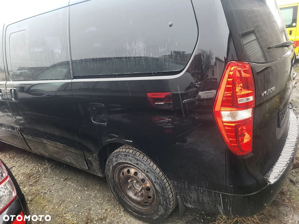 Hyundai H-1 Starex - 36