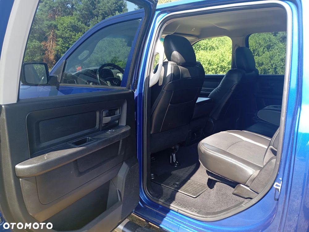 RAM 1500 Crew Cab Shortbed Bighorn - 18