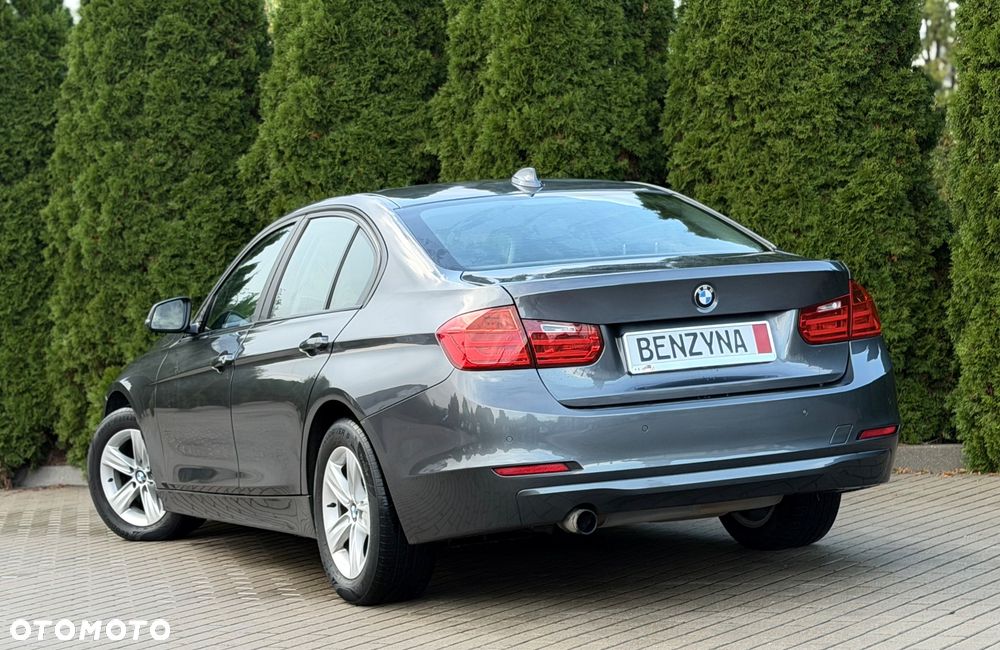 BMW Seria 3 - 21