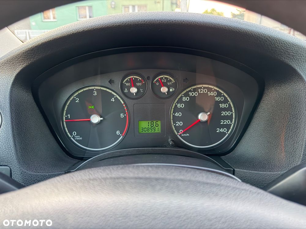 Ford Focus 1.6 TDCi Trend - 10