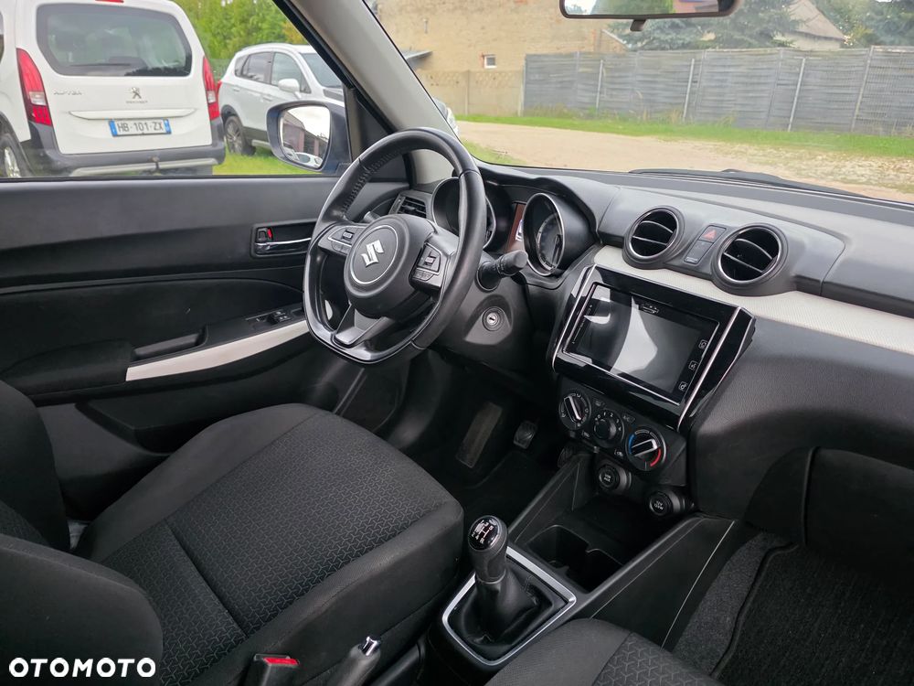 Suzuki Swift 1.2 Dualjet Hybrid Comfort - 17