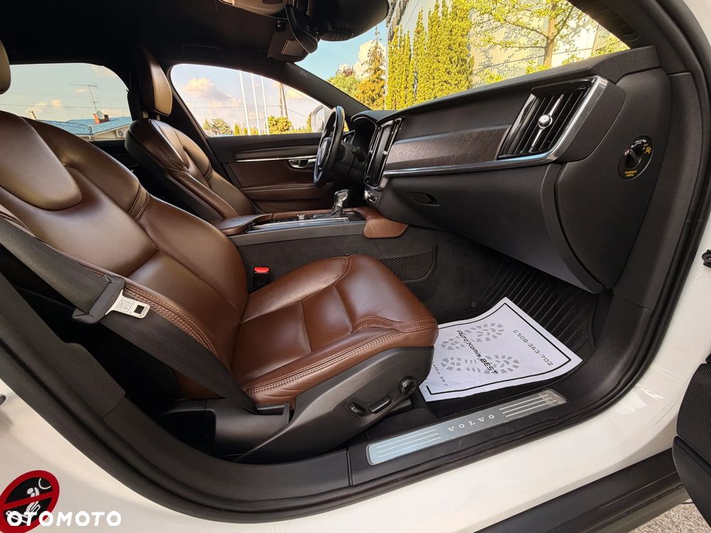 Volvo V90 Cross Country D5 SCR AWD - 40