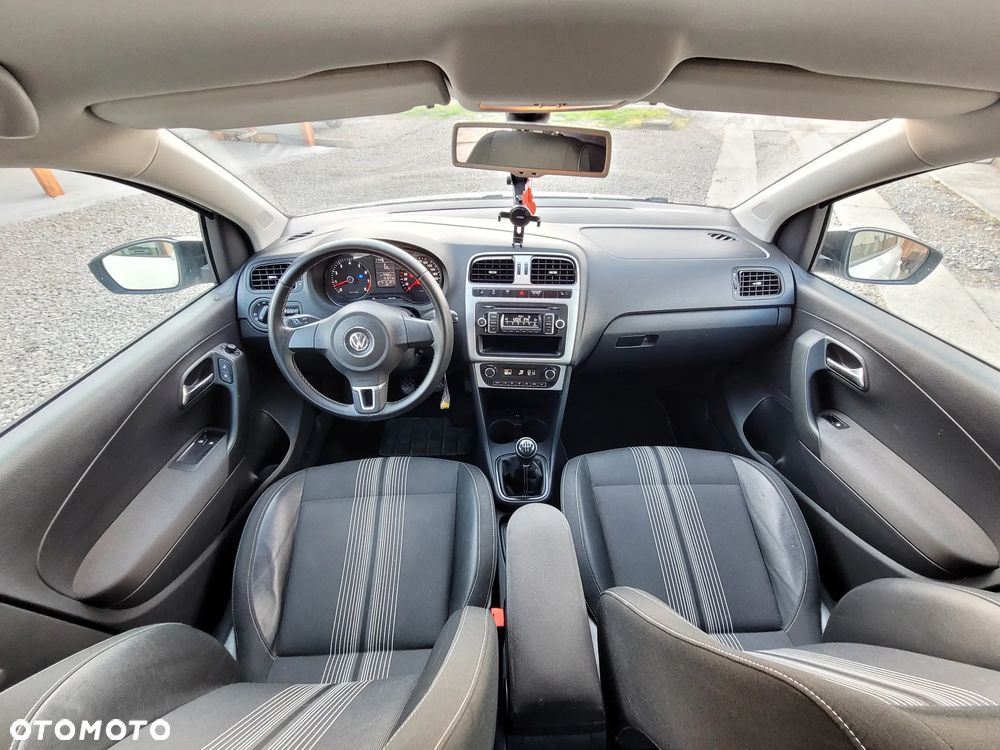 Volkswagen Polo 1.2 TSI MATCH - 7