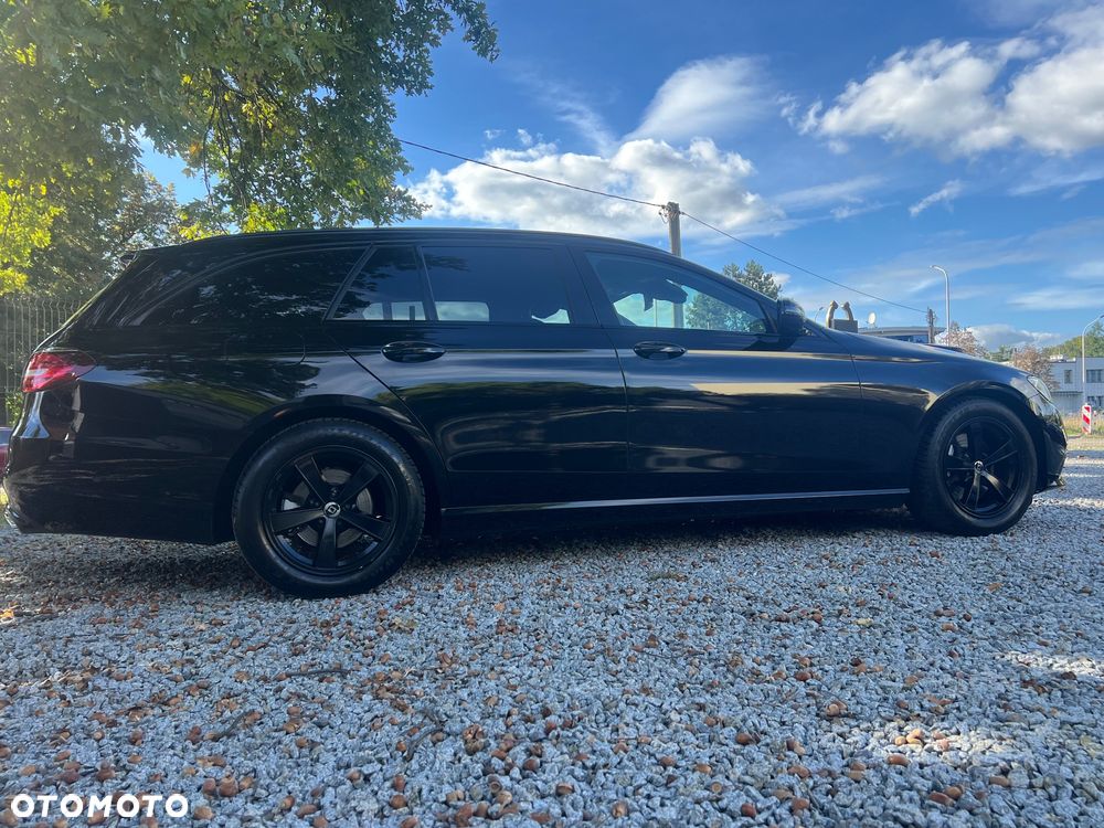 Mercedes-Benz Klasa E 220 d T 9G-TRONIC Sportstyle Edition - 9