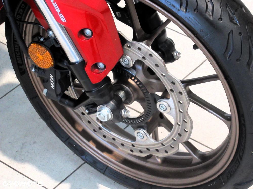 Honda CB - 18