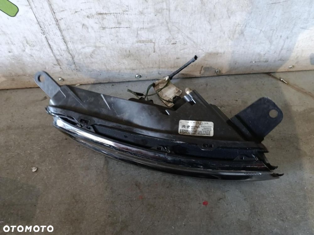 CITROEN C3 III LAMPA PRAWA HALOGEN DRLL - 2