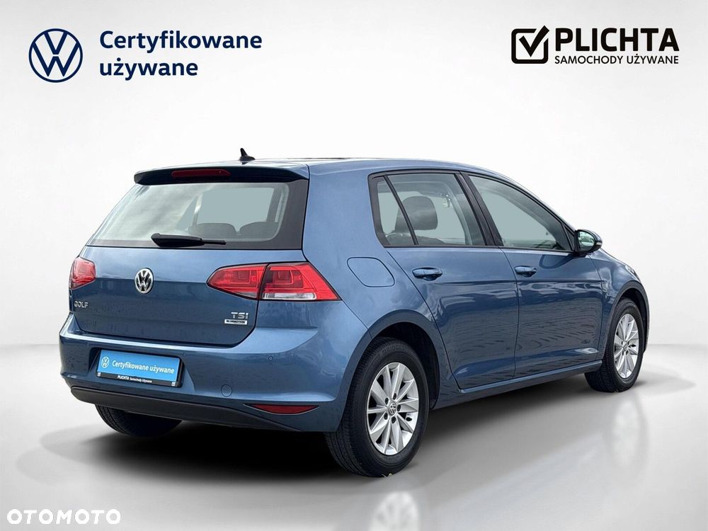 Volkswagen Golf - 6