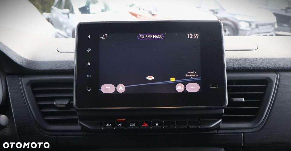 Renault Trafic - 26
